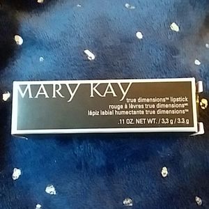 Mary Kay true dimensions lipstick, Color Me Coral